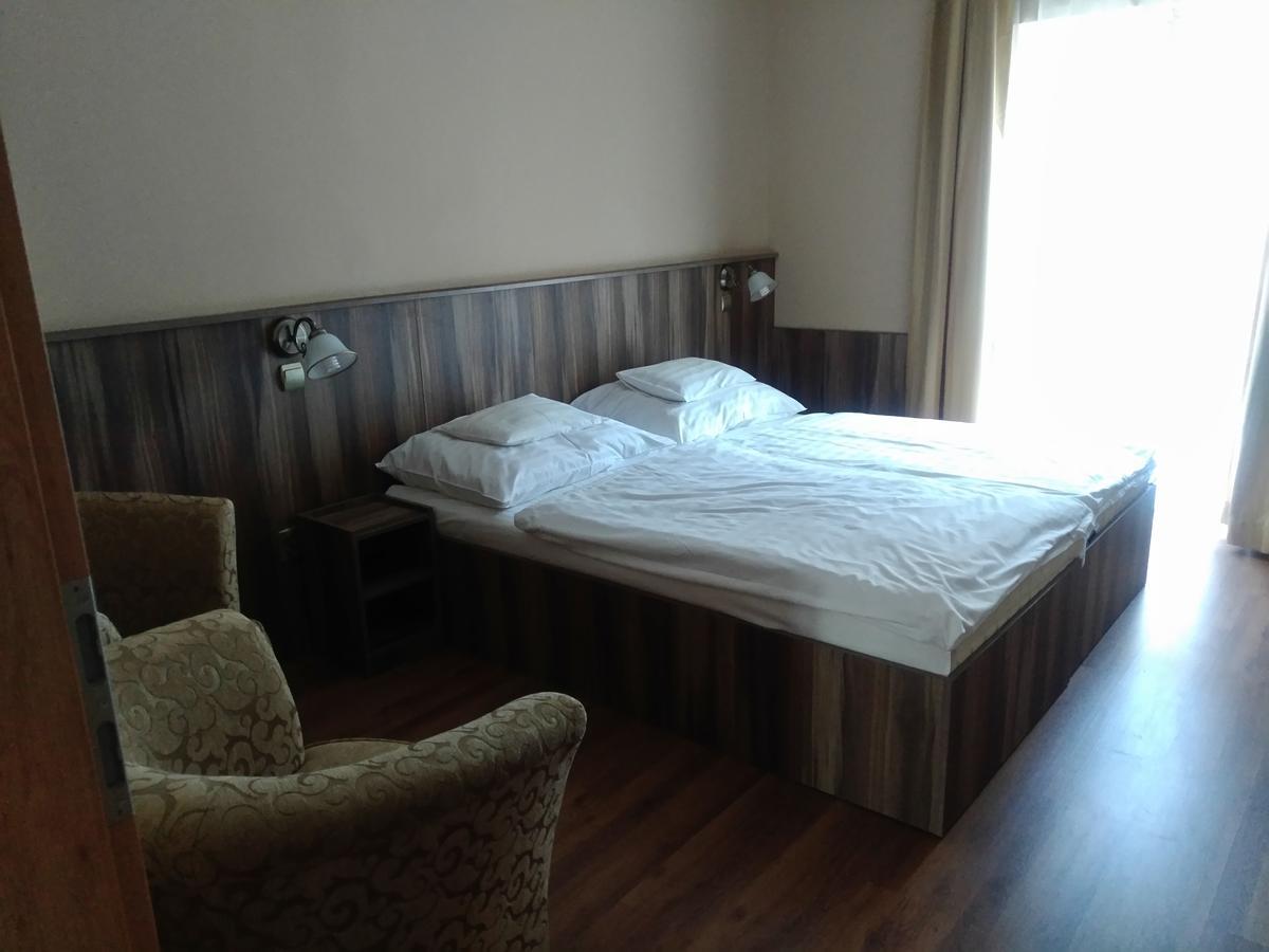 Siesta Club Apartman Harkany Ngoại thất bức ảnh