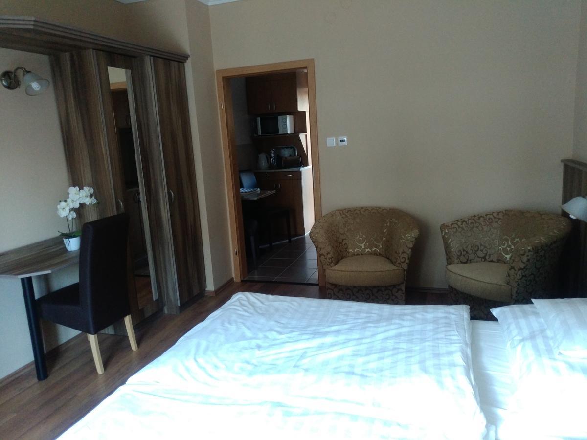 Siesta Club Apartman Harkany Ngoại thất bức ảnh