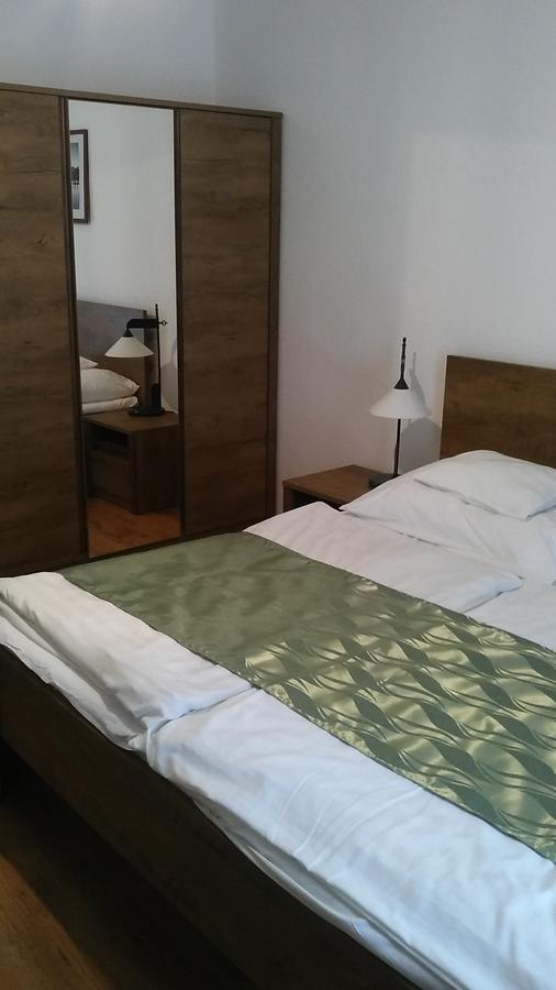 Siesta Club Apartman Harkany Ngoại thất bức ảnh