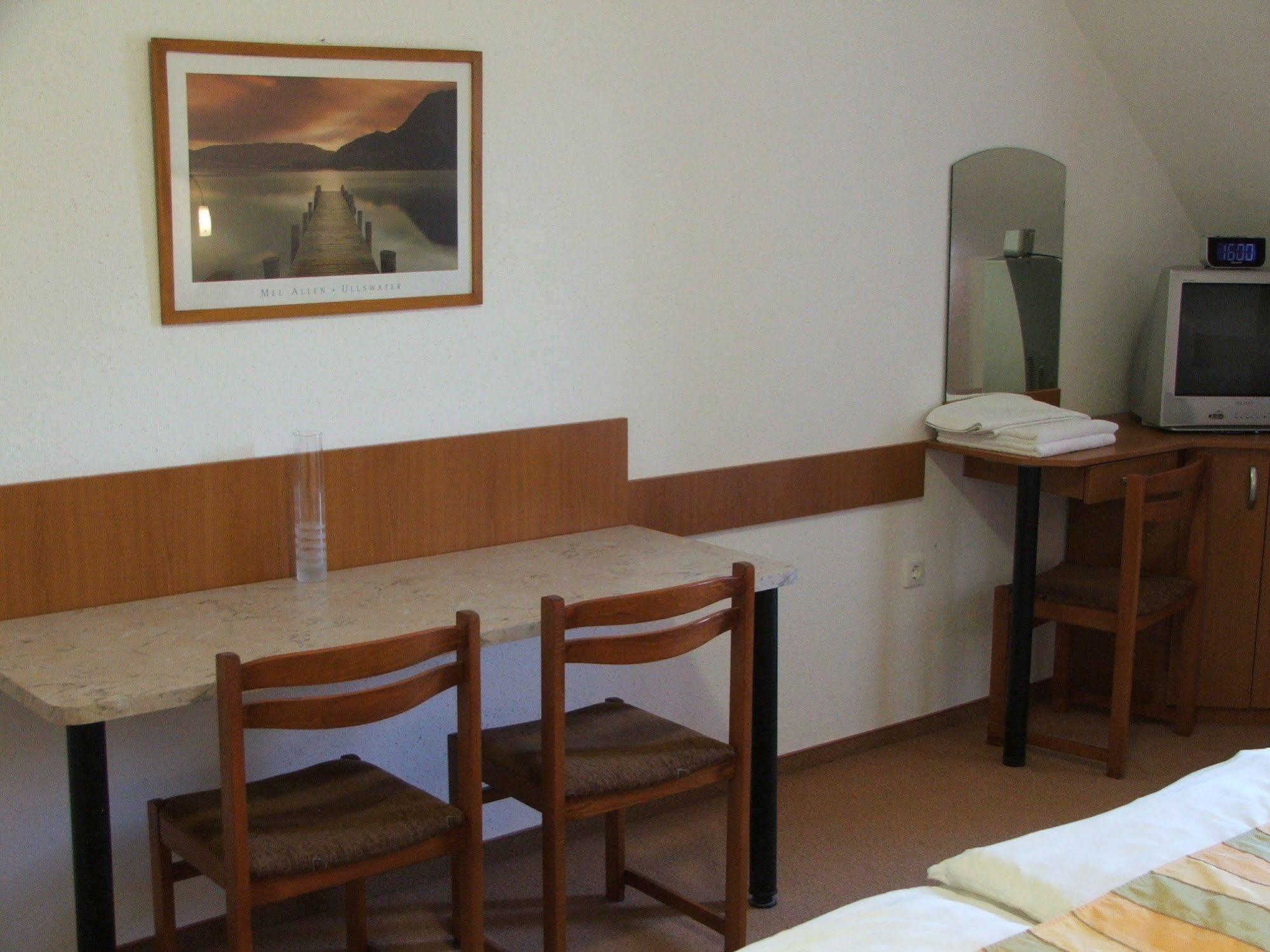 Siesta Club Apartman Harkany Ngoại thất bức ảnh